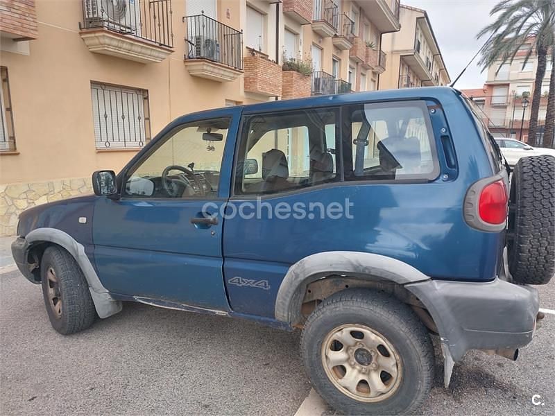 Usado Nissan Terrano Comfort 125 CV (91 kW) 2002 Azul SUV