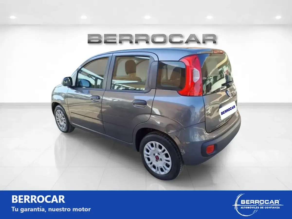 Usado Fiat Panda Easy 69 CV (50 kW) 2018 Gris Utilitario