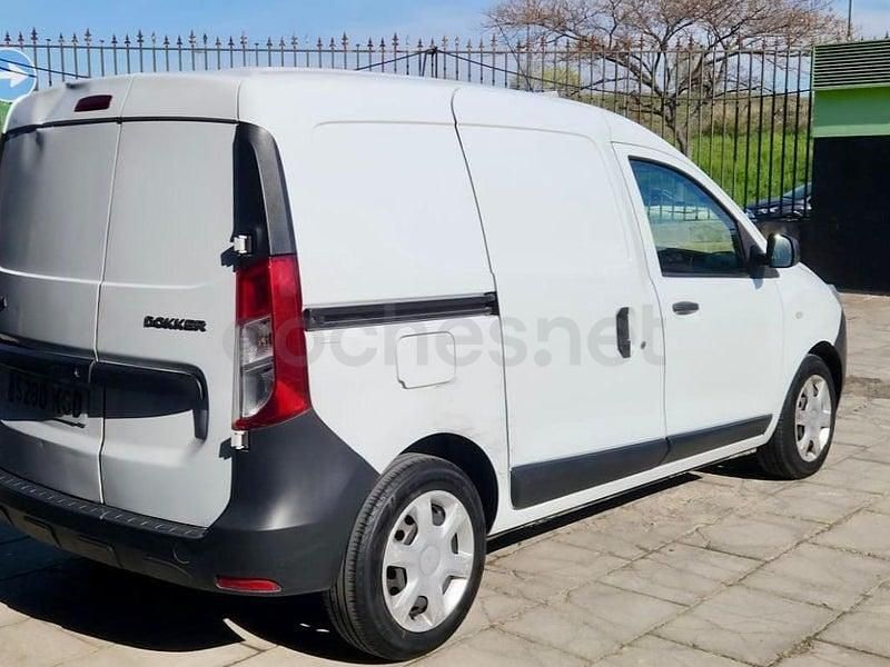 Usado Dacia Dokker Stepway 75 CV (55 kW) 2018 Blanco Monovolumen