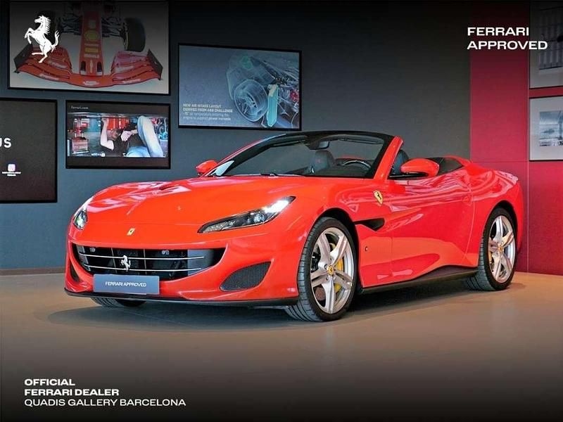 Usado Ferrari Portofino 600 CV (441 kW) 2018 Rosso scuderia Descapotable