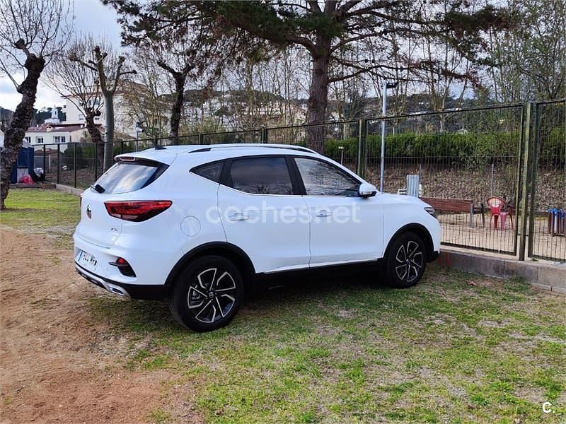Usado MG ZS Luxury 111 CV (81 kW) 2024 Blanco SUV
