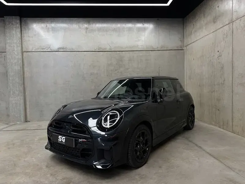 Usado Mini Cooper S 178 CV (130 kW) 2024 Gris / plata Utilitario