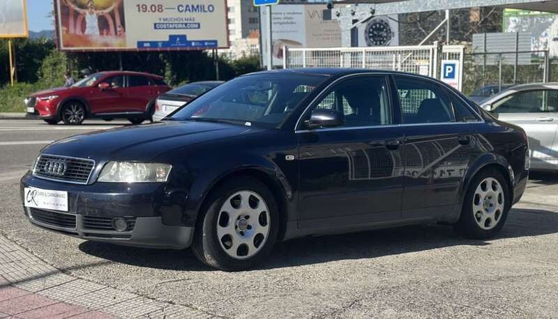 Azul Usado 2001 Audi A4 Familiar | 2990 € (Precio justo) - Imagen 1/4