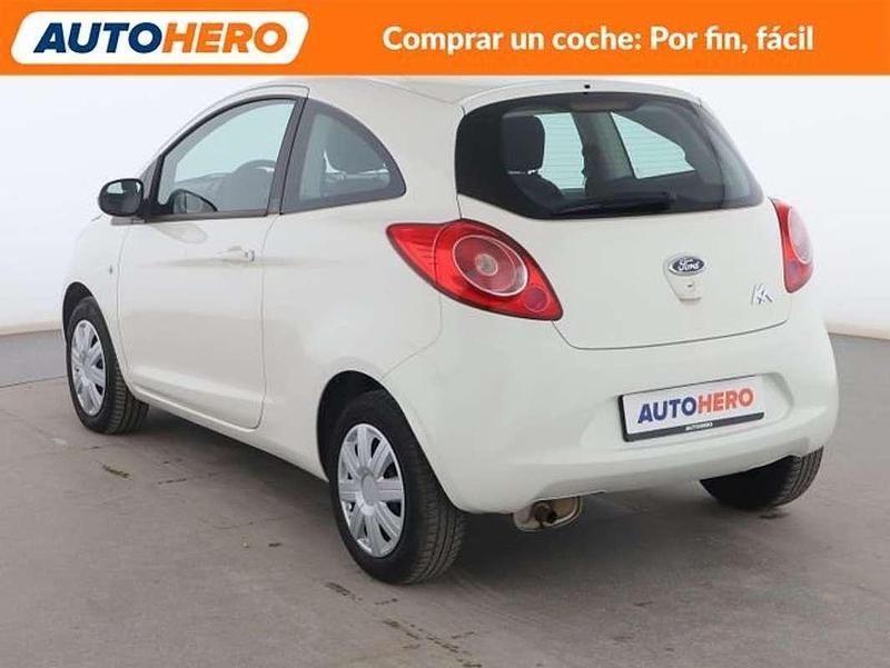 Usado Ford Ka Trend+ 69 CV (50 kW) 2016 Blanco Utilitario