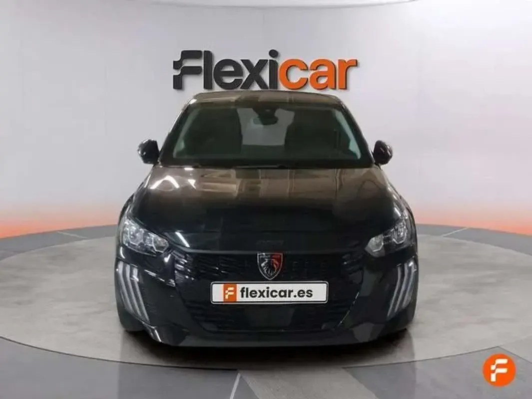 Usado Peugeot 208 Allure 101 CV (74 kW) 2025 Negro Utilitario