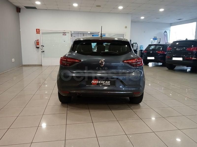 Usado Renault Clio V LIMITED 90 CV (66 kW) 2021 Gris / plata Berlina