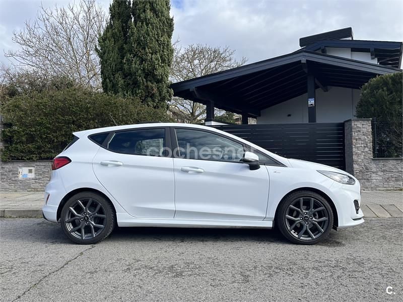 Usado Ford Fiesta ST-Line 125 CV (91 kW) 2022 Blanco Utilitario
