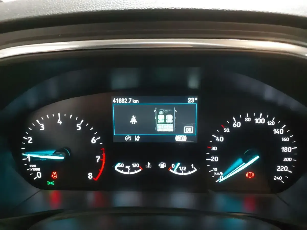 Usado Ford Focus Active 125 CV (91 kW) 2024 Blanco Utilitario
