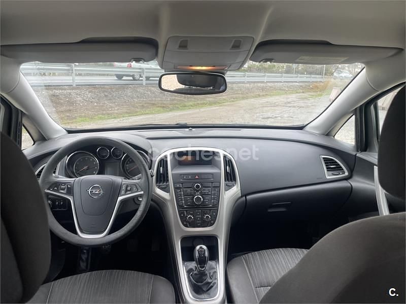 Usado Opel Astra Enjoy 100 CV (73 kW) 2010 Negro Berlina