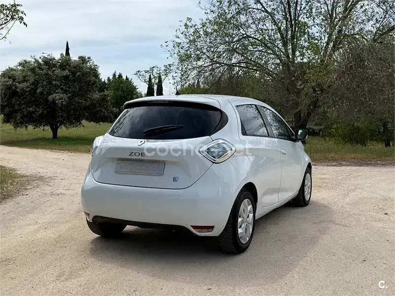 Usado Renault Zoe Life 2015 Eléctrico Utilitario