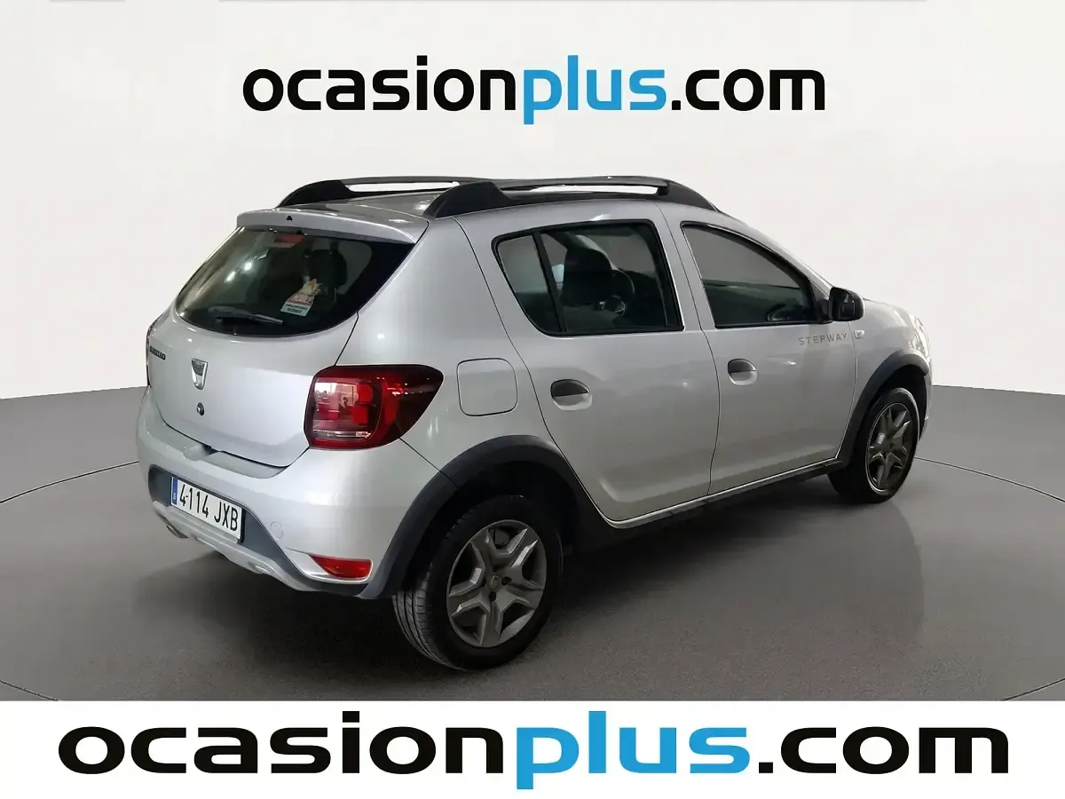 Usado Dacia Sandero Stepway 90 CV (66 kW) 2017 Gris