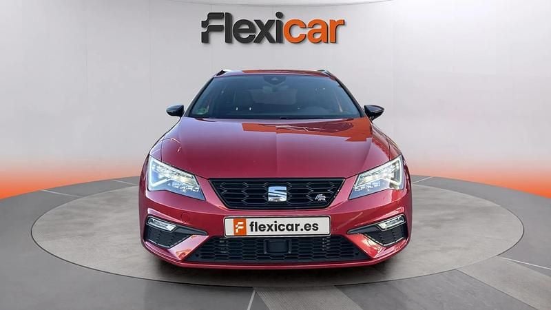 Usado Seat Leon ST FR 150 CV (110 kW) 2020 Rojo Familiar