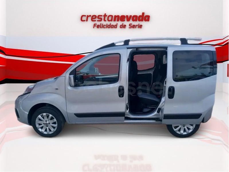 Usado Fiat Qubo Lounge 70 CV (51 kW) 2019 Gris / plata Monovolumen
