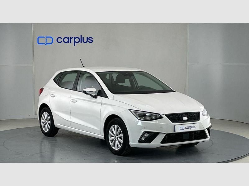 Usado Seat Ibiza Style 115 CV (84 kW) 2025 Blanco candy (sólido) Utilitario