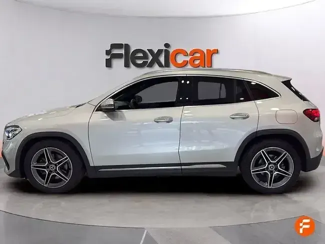 Usado Mercedes GLA200 150 CV (110 kW) 2023 Gris SUV