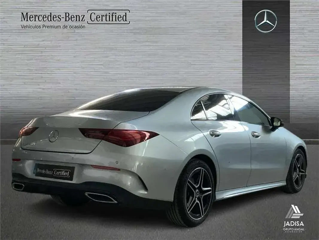 Usado Mercedes CLA200 163 CV (119 kW) 2025 Berlina