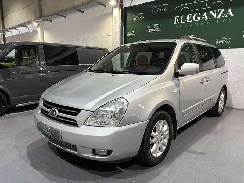 Gris / plata Usado 2006 Kia Carnival EX Monovolumen | 6990 € (Caro) - Imagen 1/4