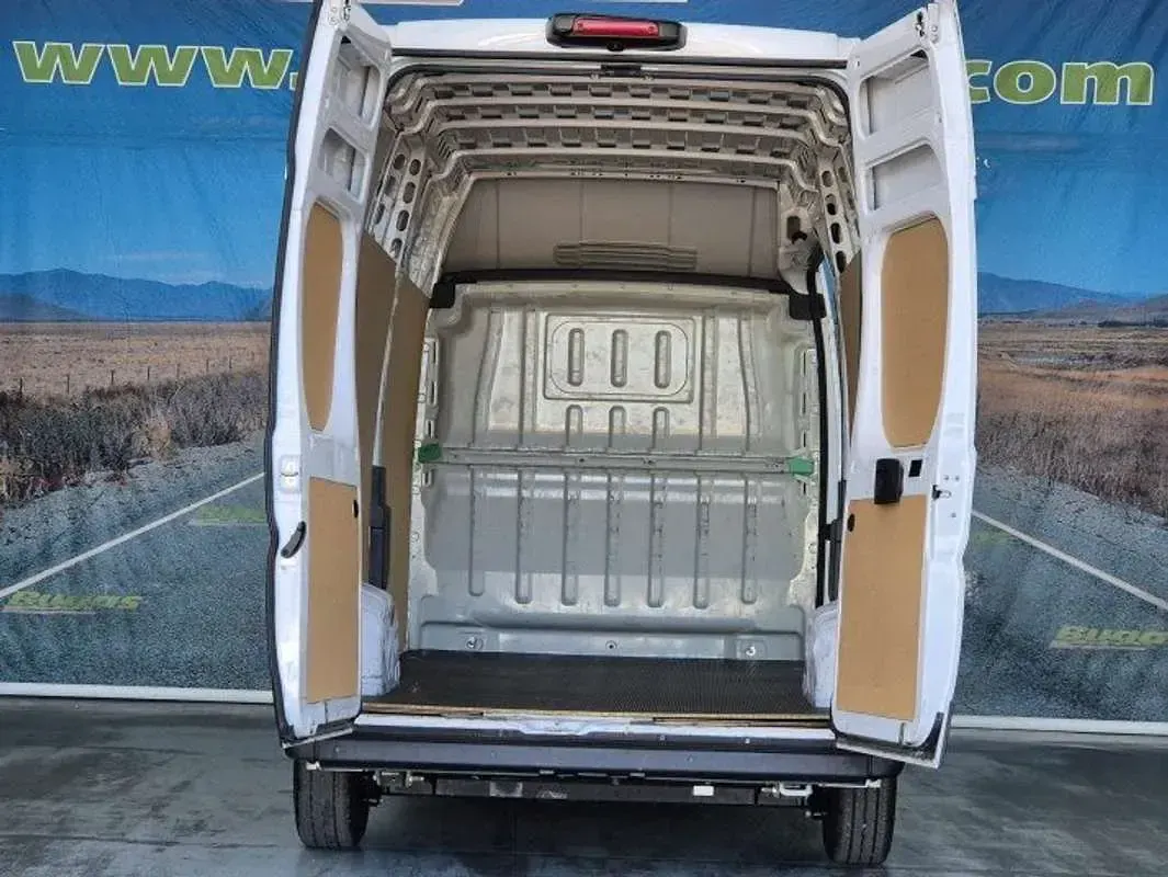Usado Fiat Ducato 120 CV (88 kW) 2022 Blanco Van
