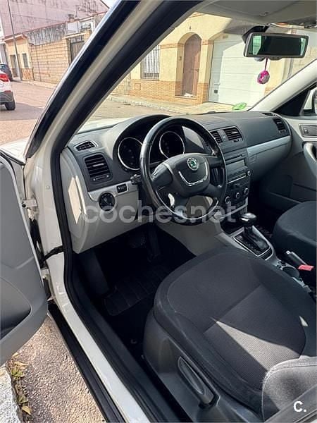 Usado Skoda Yeti Elegance 105 CV (77 kW) 2010 Blanco SUV