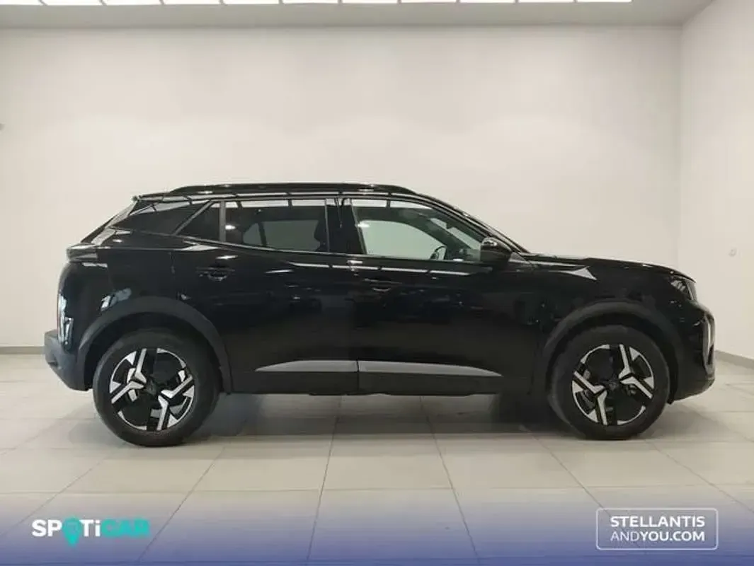 Usado Peugeot 2008 GT 131 CV (96 kW) 2023 Negro SUV
