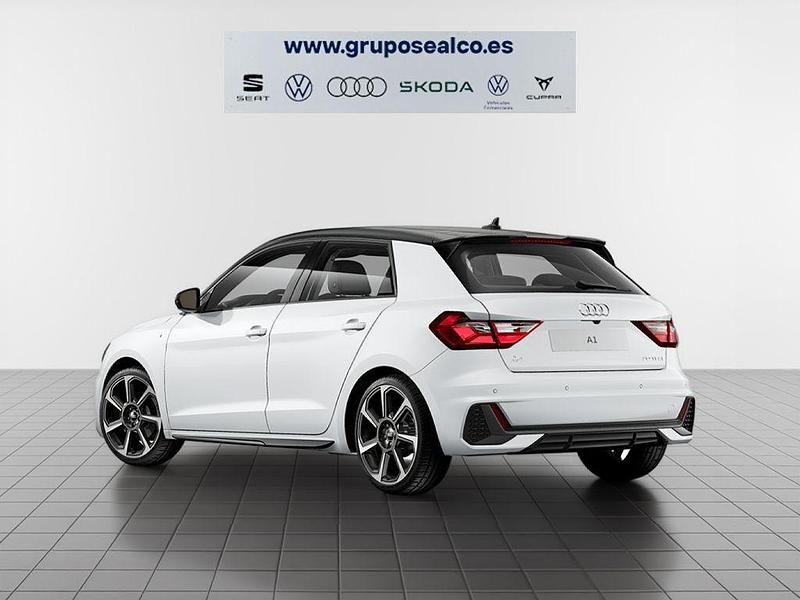 Usado Audi A1 Sportback Black Edition 116 CV (85 kW) 2025 Blanco Utilitario