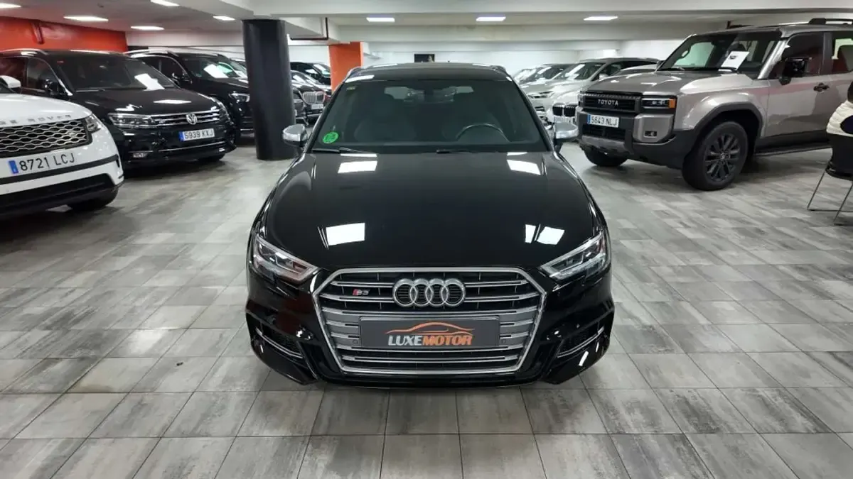 Usado Audi S3 Sportback 310 CV (228 kW) 2018 Negro Utilitario