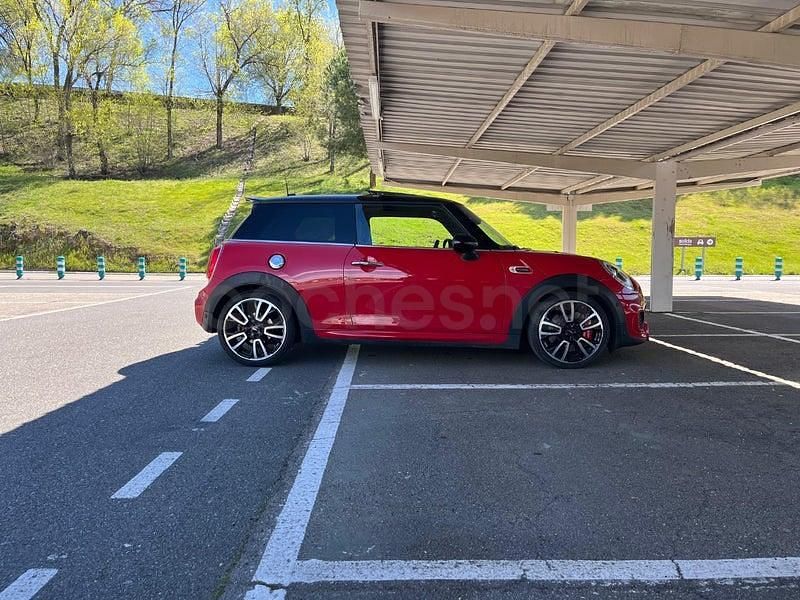 Usado Mini John Cooper Works 231 CV (169 kW) 2018 Rojo Utilitario