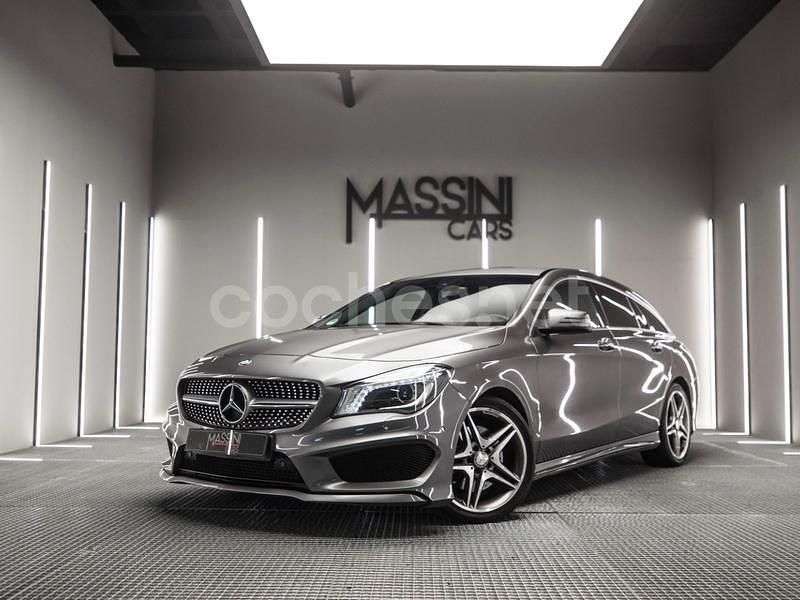 Gris / plata Usado 2016 Mercedes CLA250 Shooting Brake Familiar | 21.999 € - Imagen 1/4