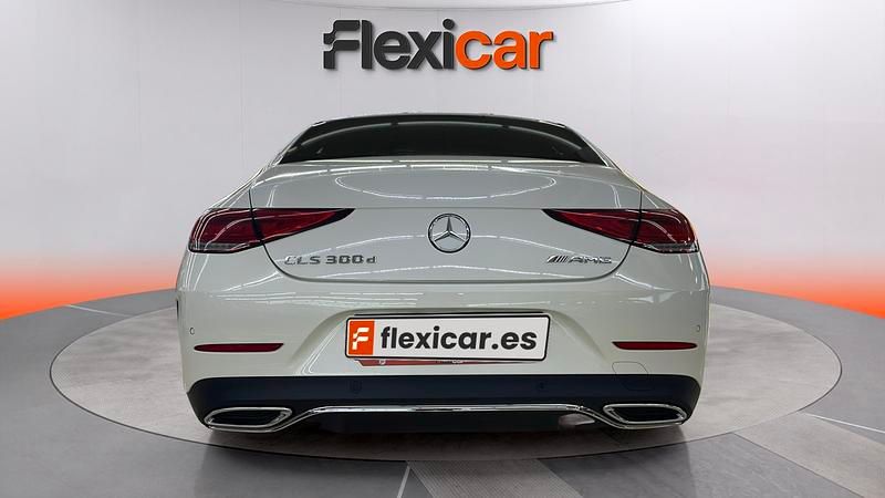 Usado Mercedes CLS300 245 CV (180 kW) 2019 Blanco Coupe