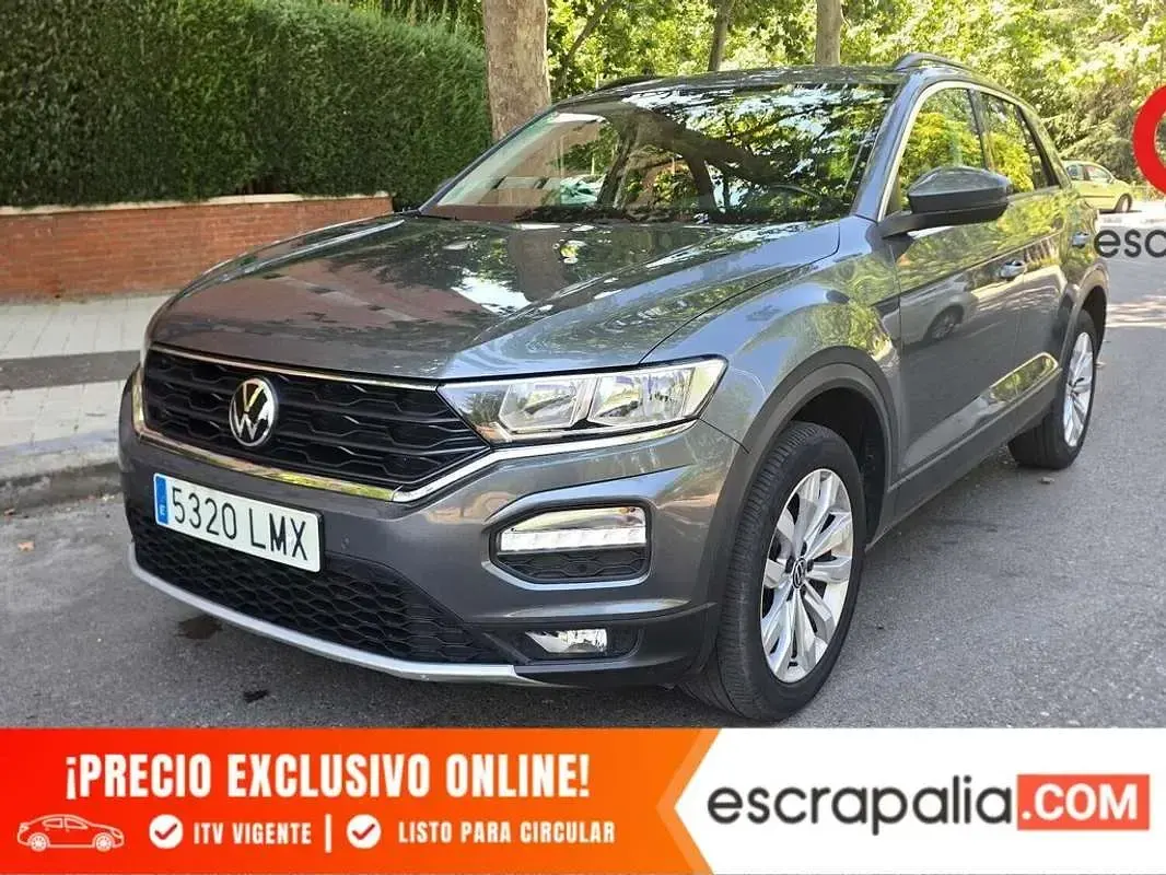 Usado VW T-Roc Advance 150 CV (110 kW) 2021 Gris SUV