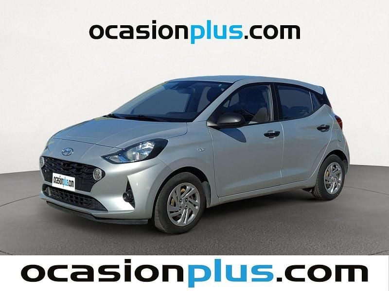 Gris plata Usado 2022 Hyundai i10 Utilitario | 9773 € (Precio justo) - Imagen 1/4