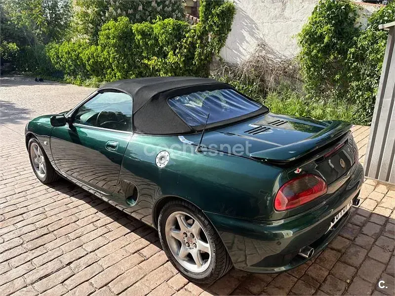Usado MG F 120 CV (88 kW) 1999 Verde Descapotable
