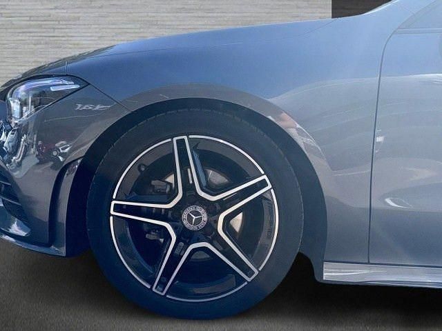 Gris / plateado Usado 2021 Mercedes CLA180 Shooting Brake AMG line Familiar | 30.000 € (Un poco caro) - Imagen 1/4