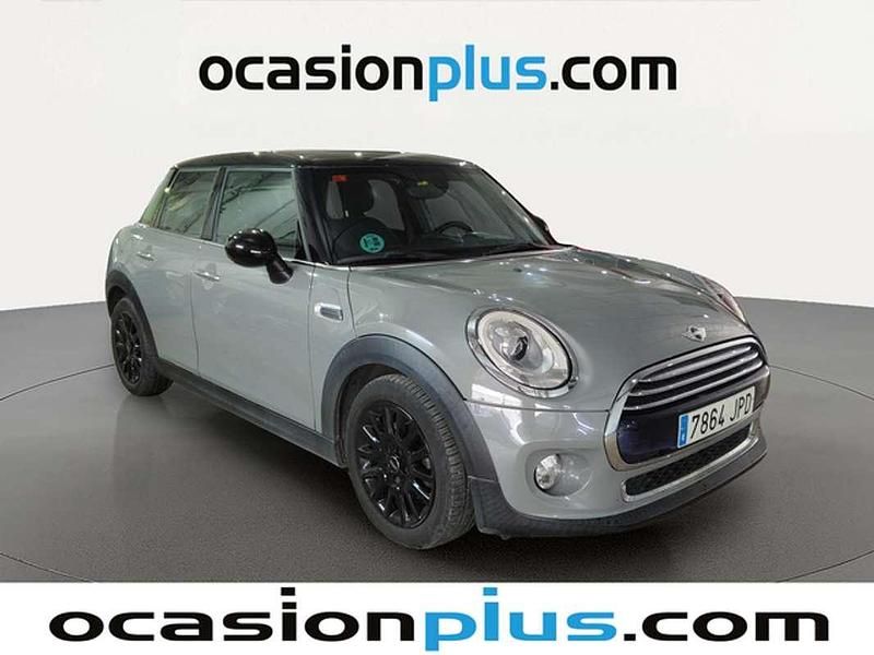 Usado Mini Cooper D 116 CV (85 kW) 2016 Gris Utilitario