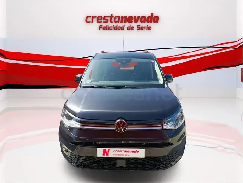 Usado VW Caddy Maxi Life 114 CV (83 kW) 2023 Negro Monovolumen