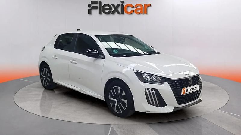 Usado Peugeot 208 Active 102 CV (75 kW) 2024 Blanco Utilitario