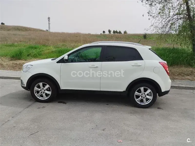Usado SsangYong Korando Premium Plus 149 CV (109 kW) 2012 Blanco SUV