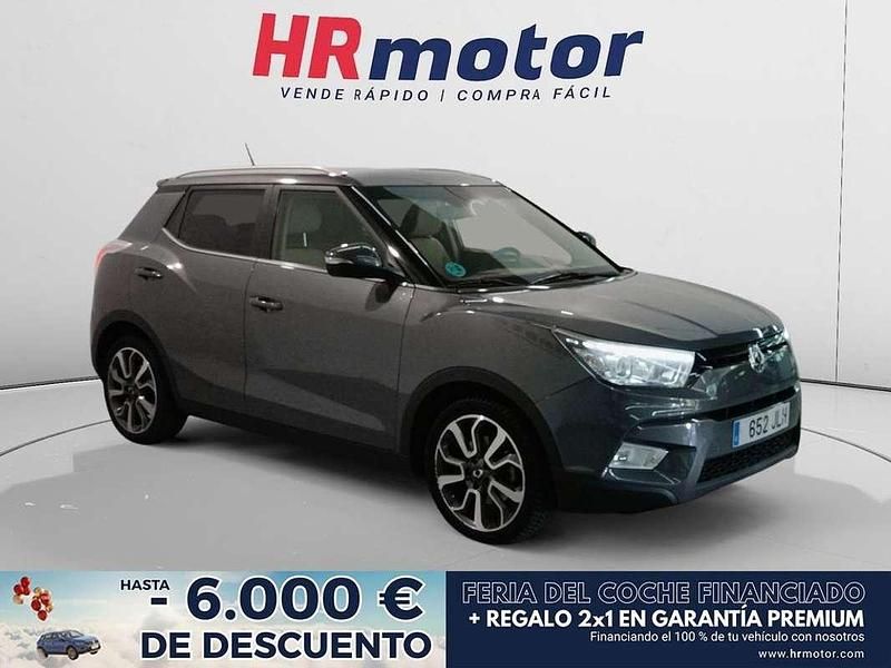 Blanco Usado 2016 Ssangyong (KGM) Tivoli Limited SUV | 11.310 € (Precio justo) - Imagen 1/4