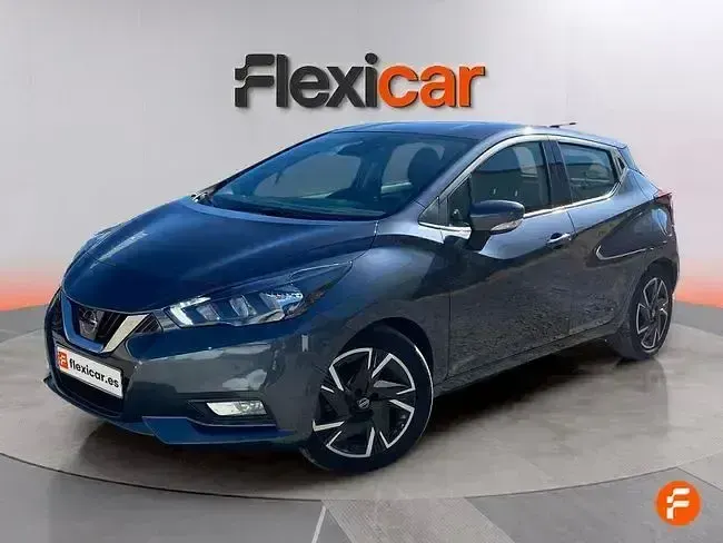 Usado Nissan Micra Acenta 92 CV (67 kW) 2021 Gris Utilitario