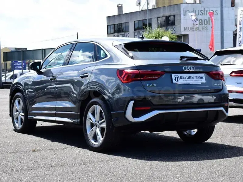 Usado Audi Q3 Sportback S-Line 150 CV (110 kW) 2022 Gris / plata SUV