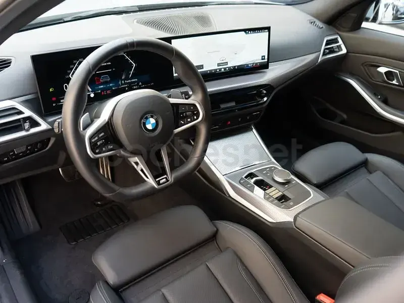 Usado BMW 318 Sport Line 150 CV (110 kW) 2025 Gris / plata Familiar