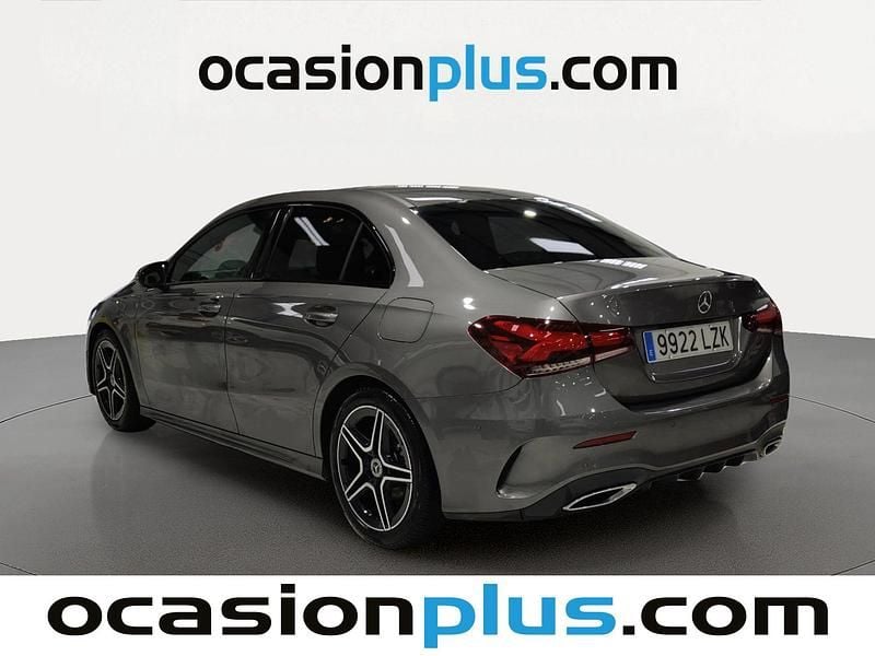 Usado Mercedes A180 136 CV (100 kW) 2022 Gris Berlina