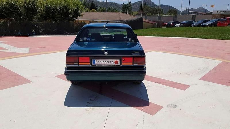 Usado Chrysler Saratoga 141 CV (103 kW) 1995 Verde Berlina