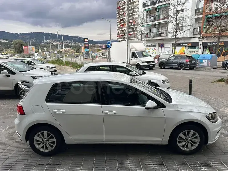 Usado VW Golf VII Edition 115 CV (84 kW) 2020 Blanco Berlina
