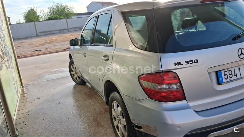 Usado Mercedes ML350 272 CV (200 kW) 2005 Gris / plata SUV
