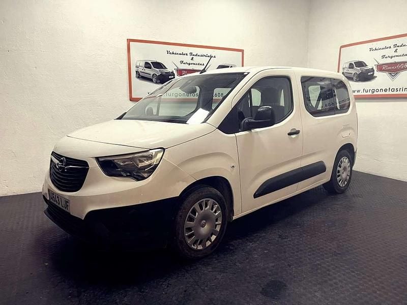 Usado Opel Combo Life Expression 102 CV (75 kW) 2020 Blanco Monovolumen
