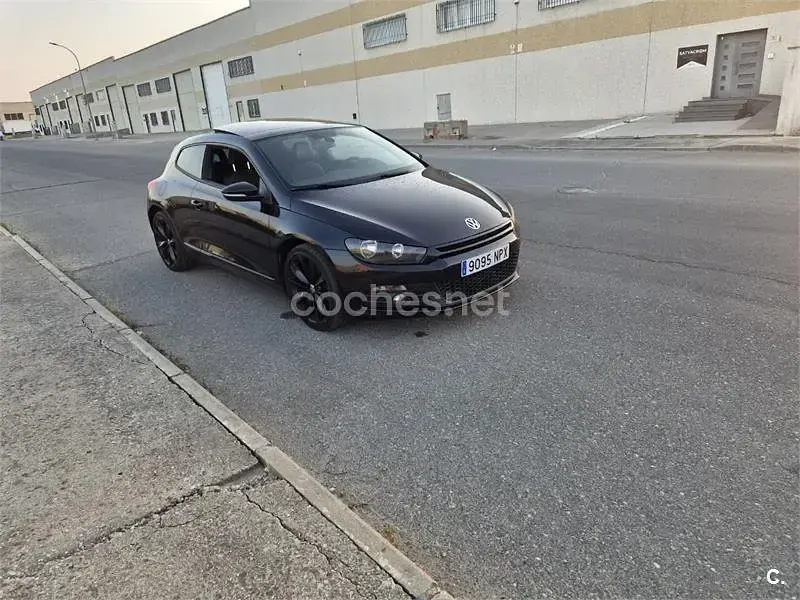 Usado VW Scirocco 140 CV (102 kW) 2012 Negro Coupe