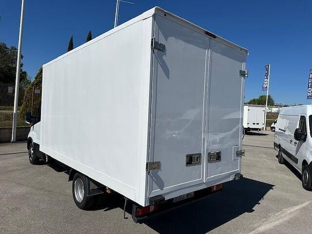 Usado Iveco Daily 156 CV (114 kW) 2023 Blanco
