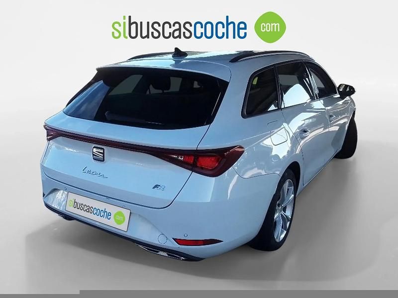 Usado Seat Leon FR 150 CV (110 kW) 2024 Blanco