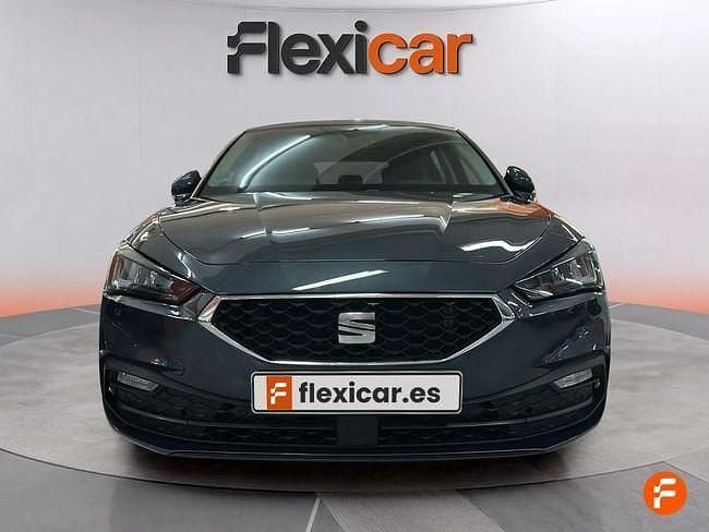 Usado Seat Leon Style 110 CV (80 kW) 2024 Gris Berlina